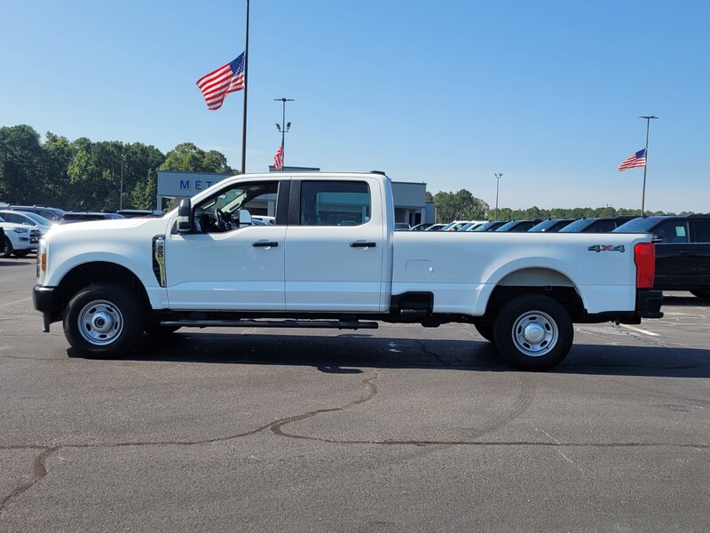 2024 Ford F-250 XL photo 4