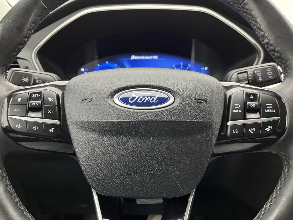 2022 Ford Escape SEL photo 32