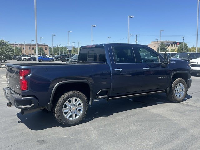 2022 Chevrolet Silverado 3500HD High Country photo 11