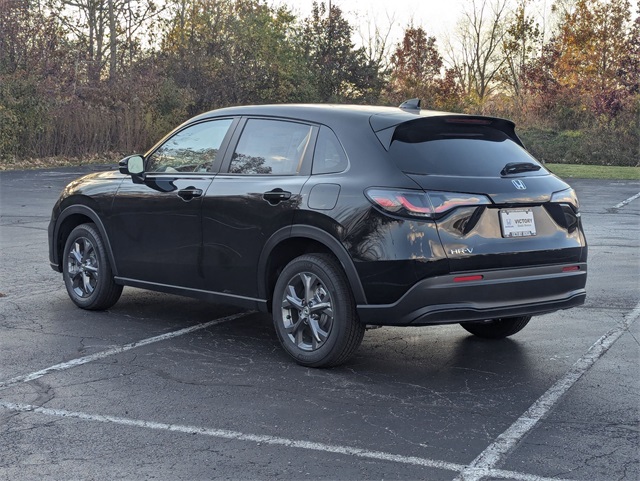 2026 Honda HR-V LX photo 2