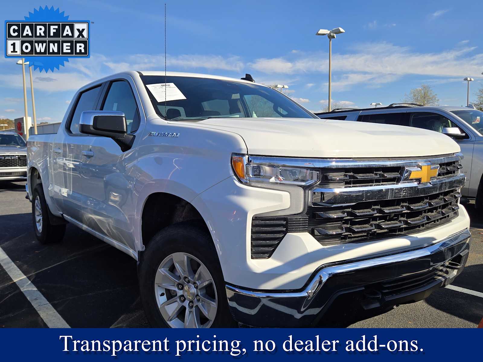 2024 Chevrolet Silverado 1500 LT's photo