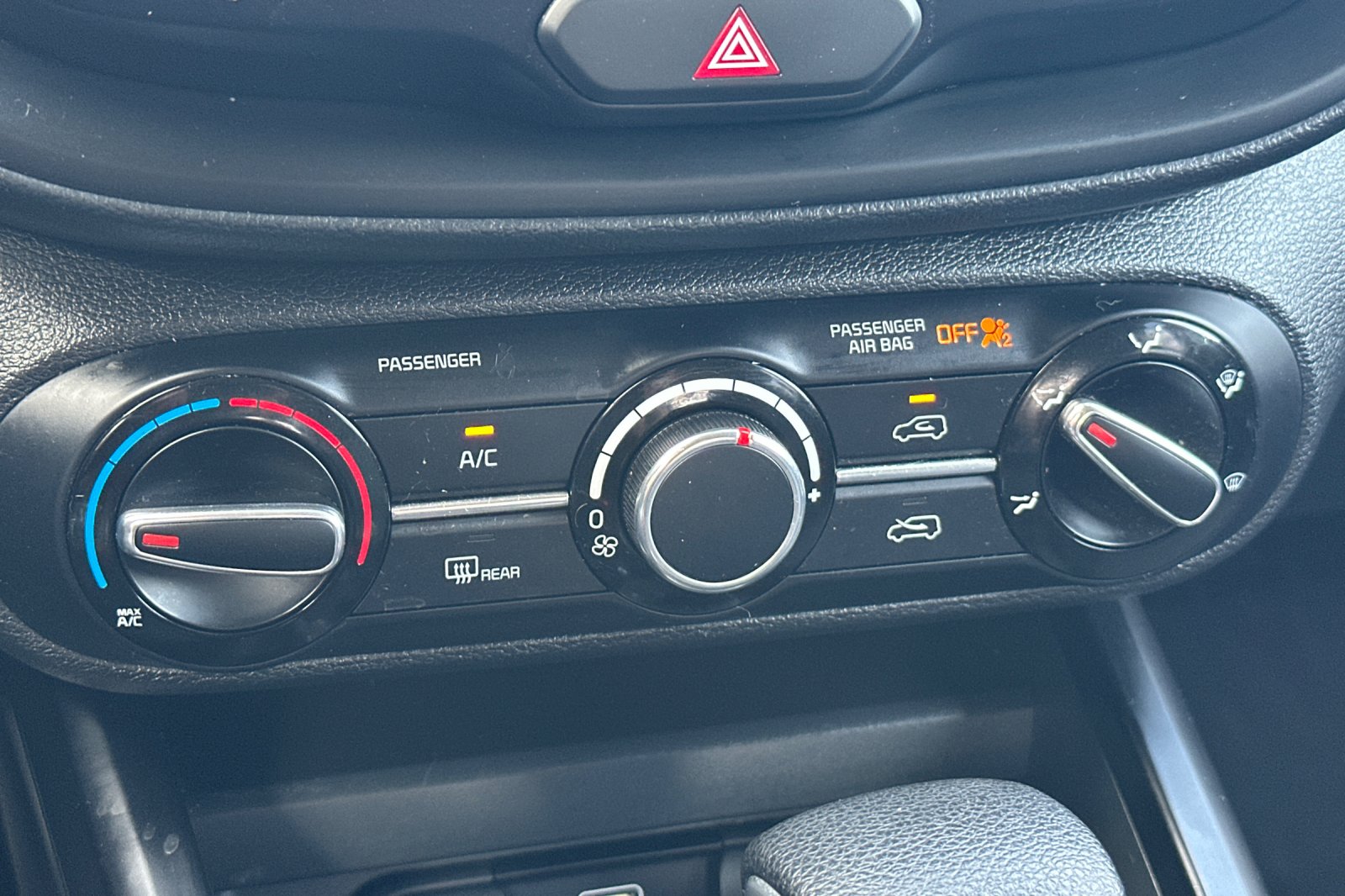 2023 Kia Soul LX photo 14