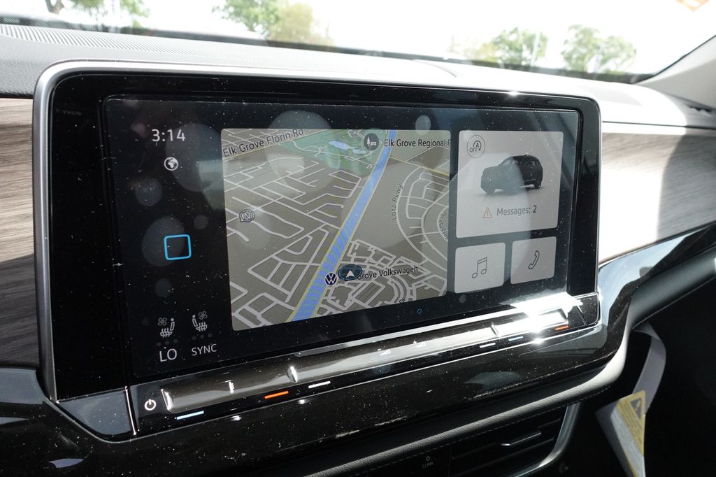 2025 Volkswagen Atlas SEL photo 20