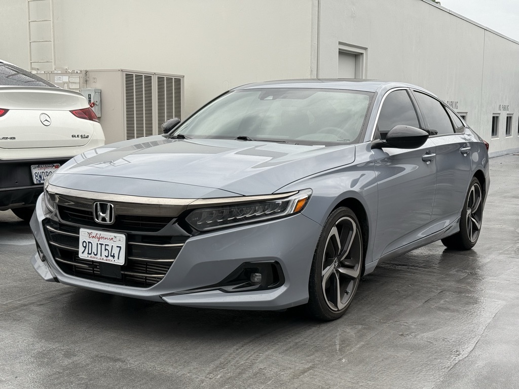 2022 Honda Accord Sport's photo