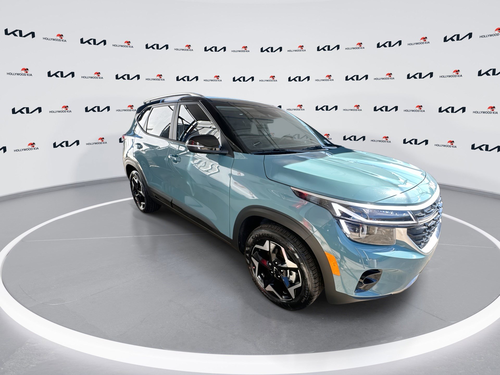 2026 Kia Seltos S photo 2