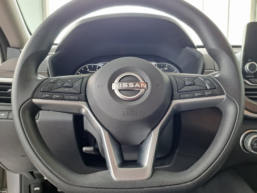 2024 Nissan Altima 2.5 SV photo 10