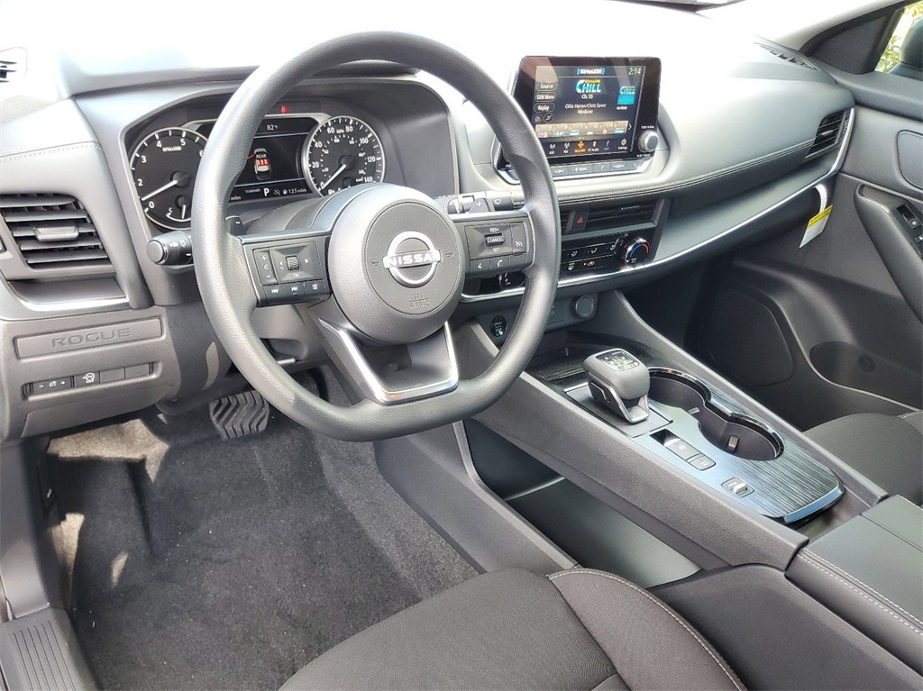 2025 Nissan Rogue S photo 18