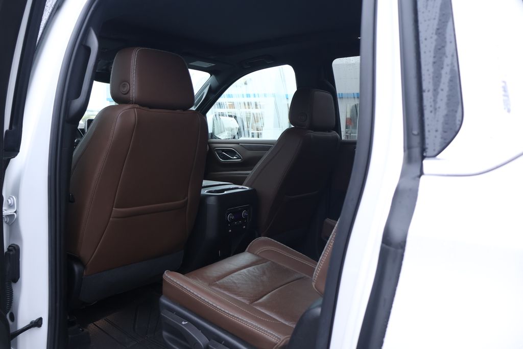 2021 Chevrolet Suburban High Country photo 36