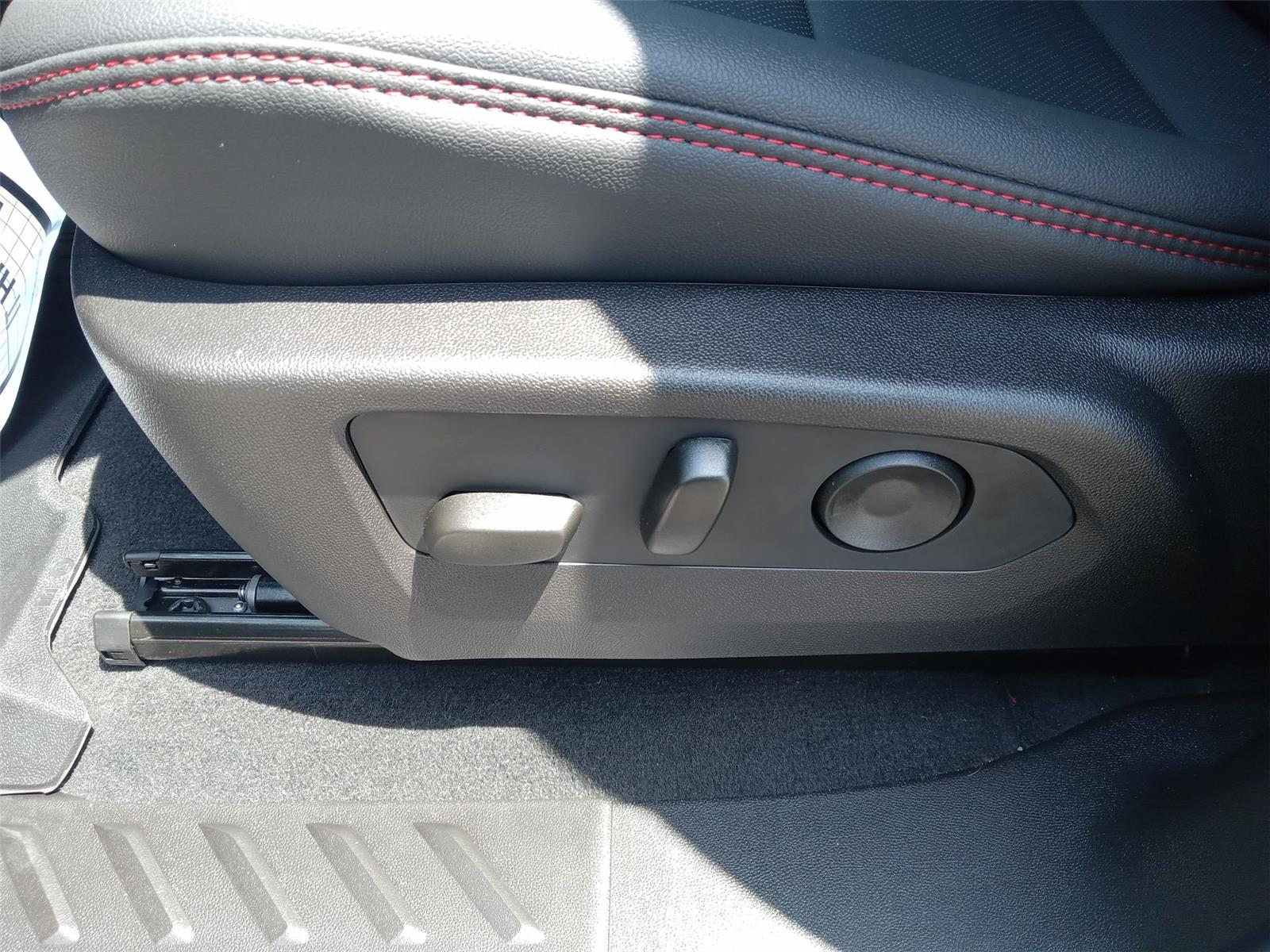 2026 Chevrolet Colorado Z71 photo 14