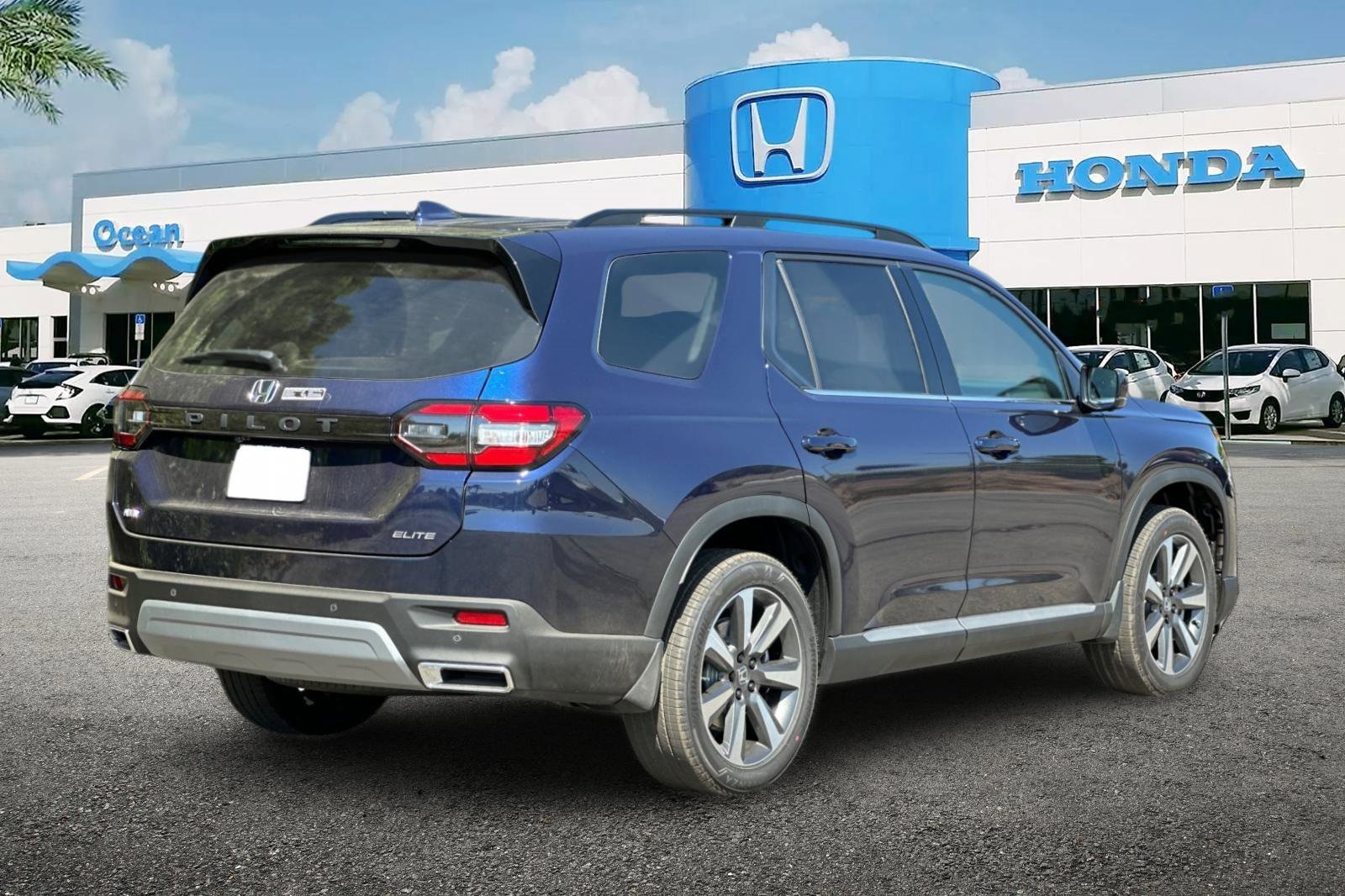 2025 Honda Pilot Elite photo 4