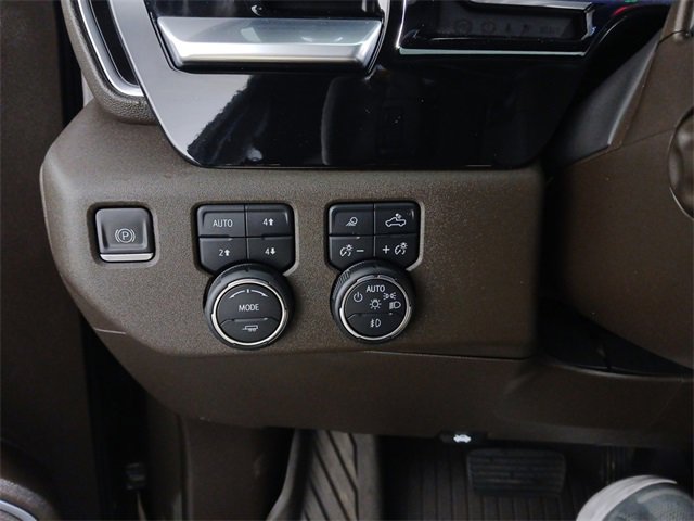 2023 Chevrolet Silverado LT photo 17