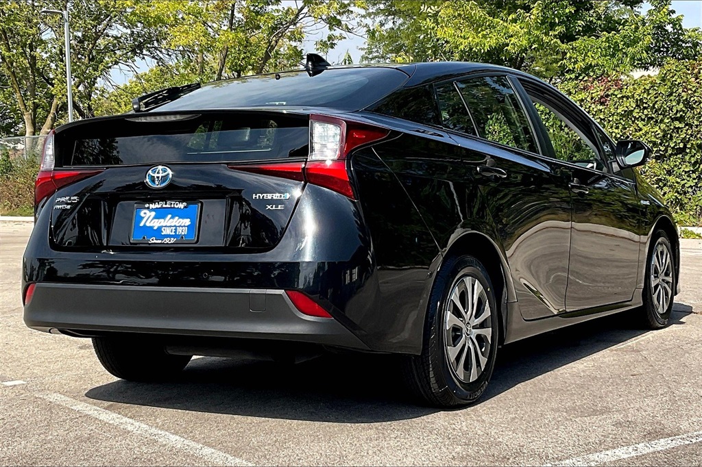 2021 Toyota Prius XLE AWD-e photo 12