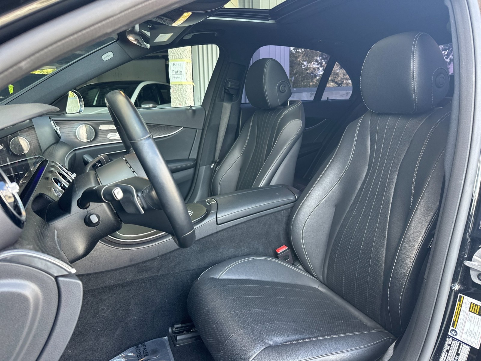 2022 Mercedes Benz E 350 photo 5