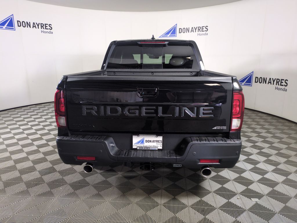 2026 Honda Ridgeline Black Edition photo 4
