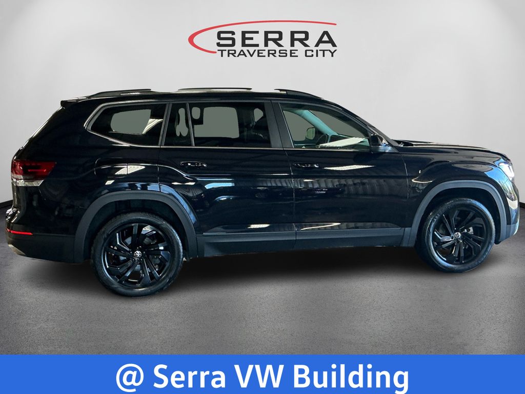 2023 Volkswagen Atlas V6 SE Technology photo 3