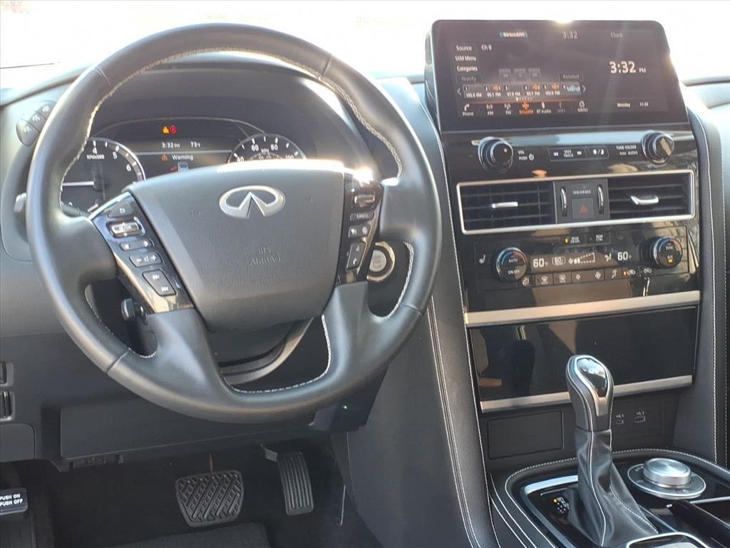 2024 Infiniti QX80 Premium Select photo 3