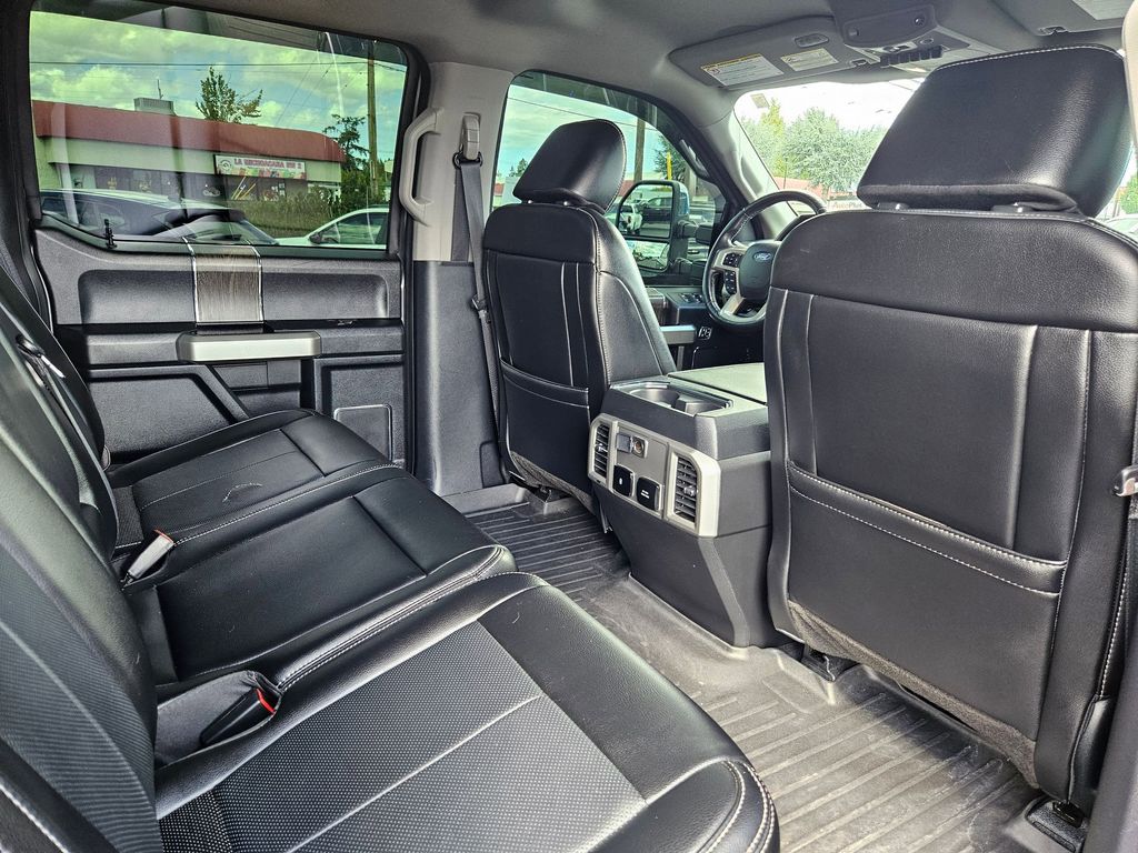 2021 Ford F-250 Lariat photo 31