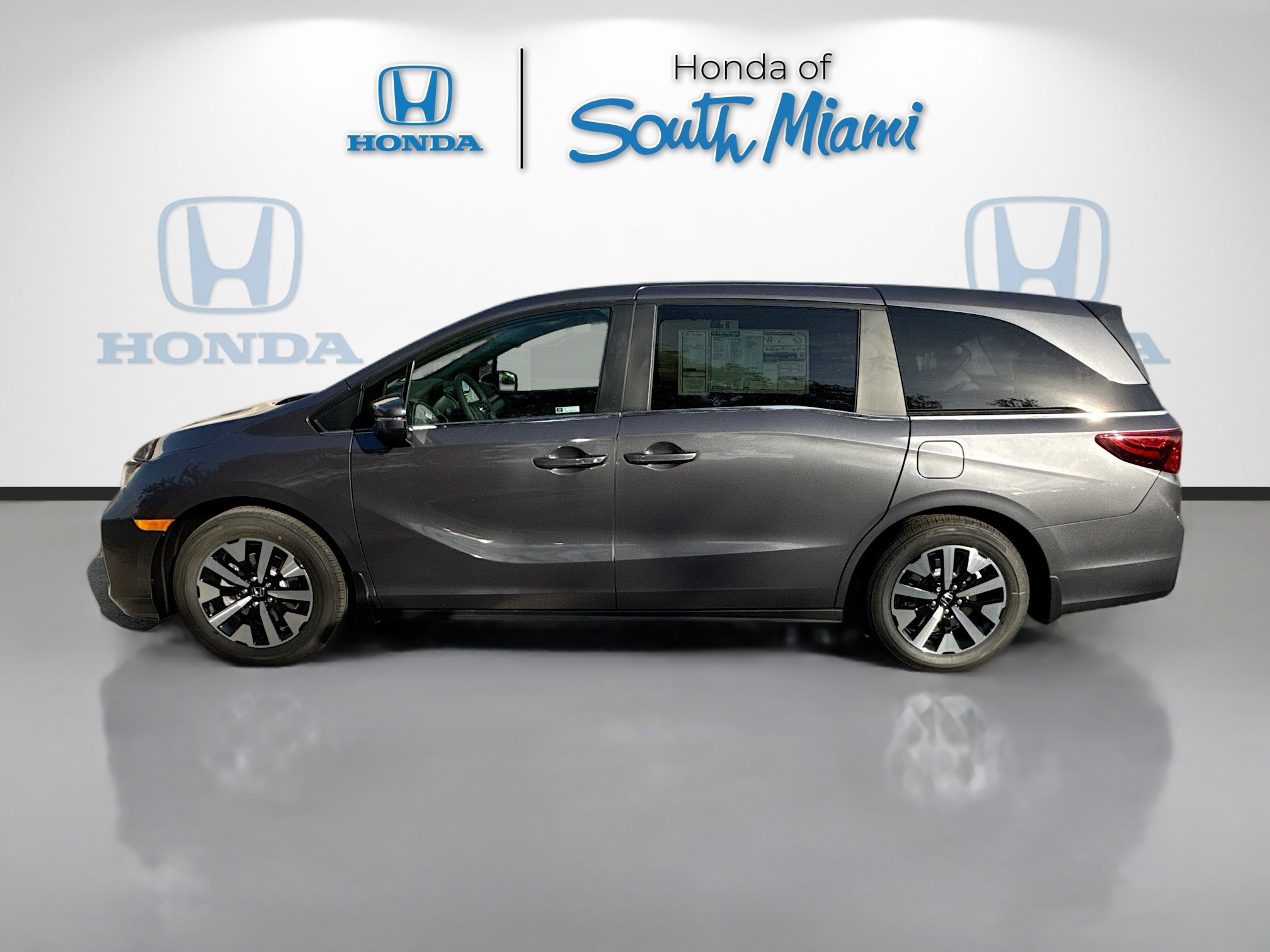 2026 Honda Odyssey EX-L photo 4