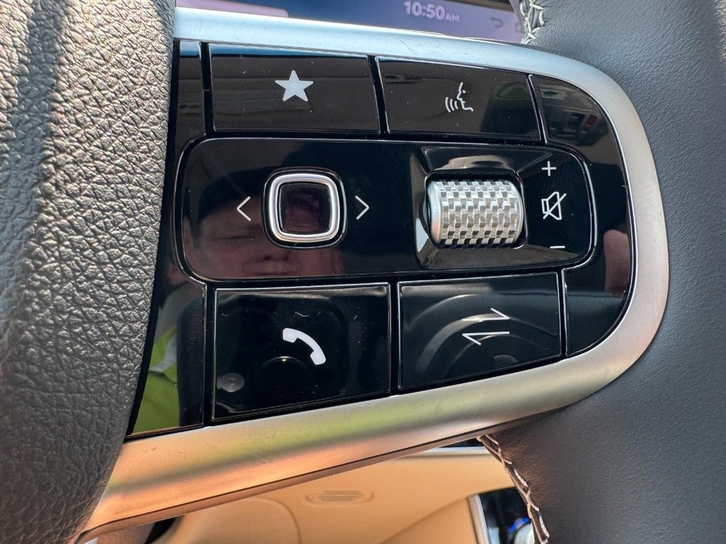 2026 Genesis GV70 2.5T Select photo 10