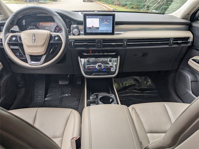 2022 Lincoln Corsair Standard photo 23