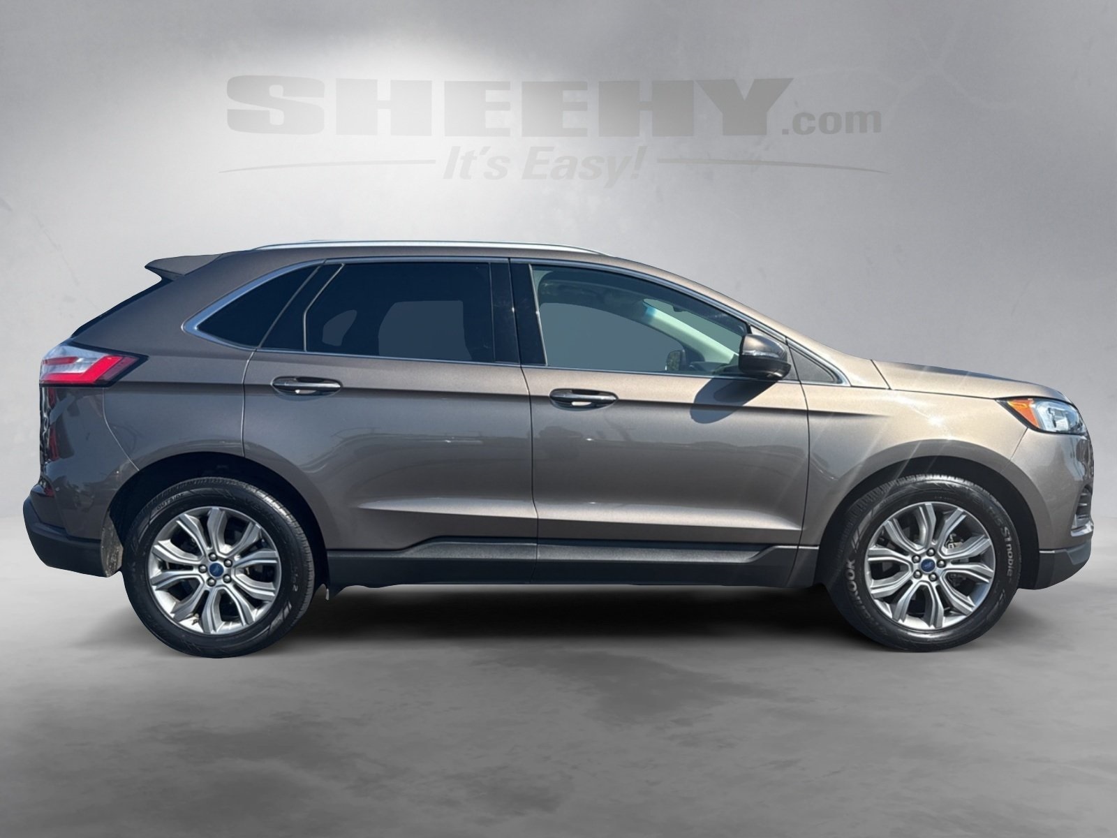 2019 Ford Edge Titanium photo 7
