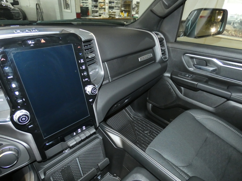 2025 Ram 1500 Big Horn photo 10