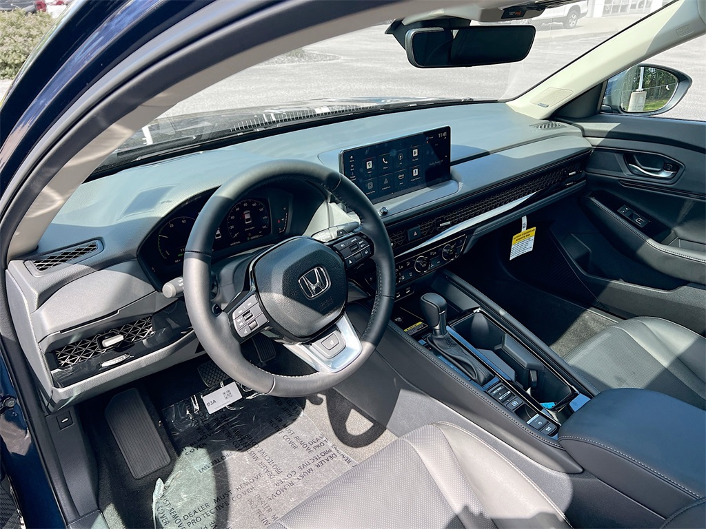 2025 Honda Accord Hybrid Touring photo 18