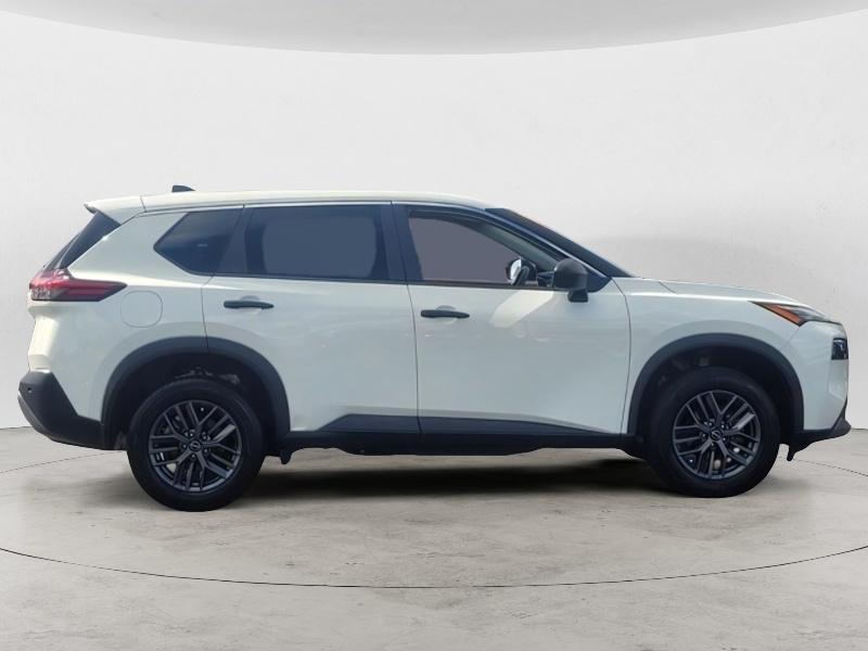 2023 Nissan Rogue S photo 2