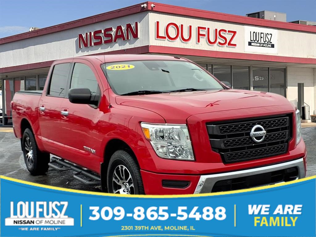 2021 Nissan Titan SV's photo