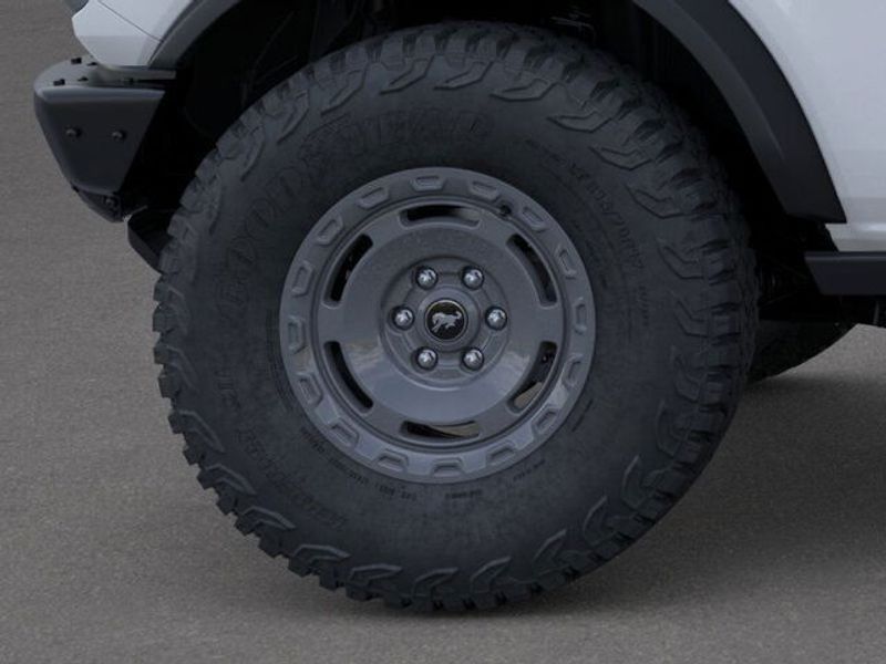 2025 Ford Bronco Badlands photo 10