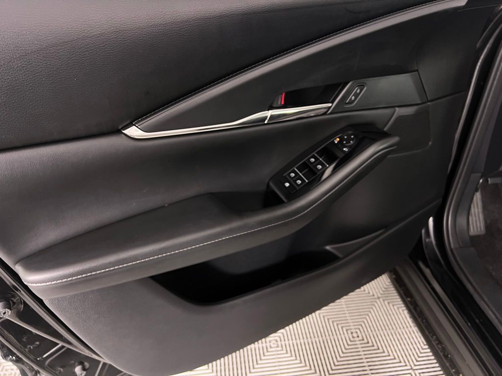 2024 Mazda CX-30 2.5 S Preferred photo 17
