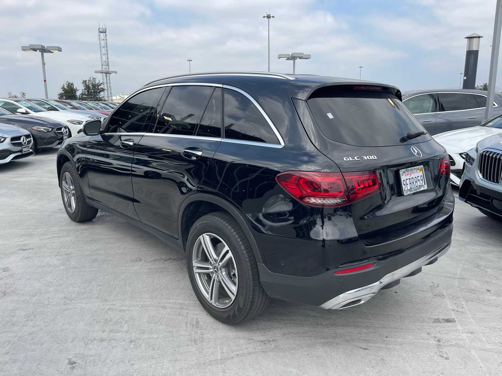 2021 Mercedes Benz GLC 300 photo 4