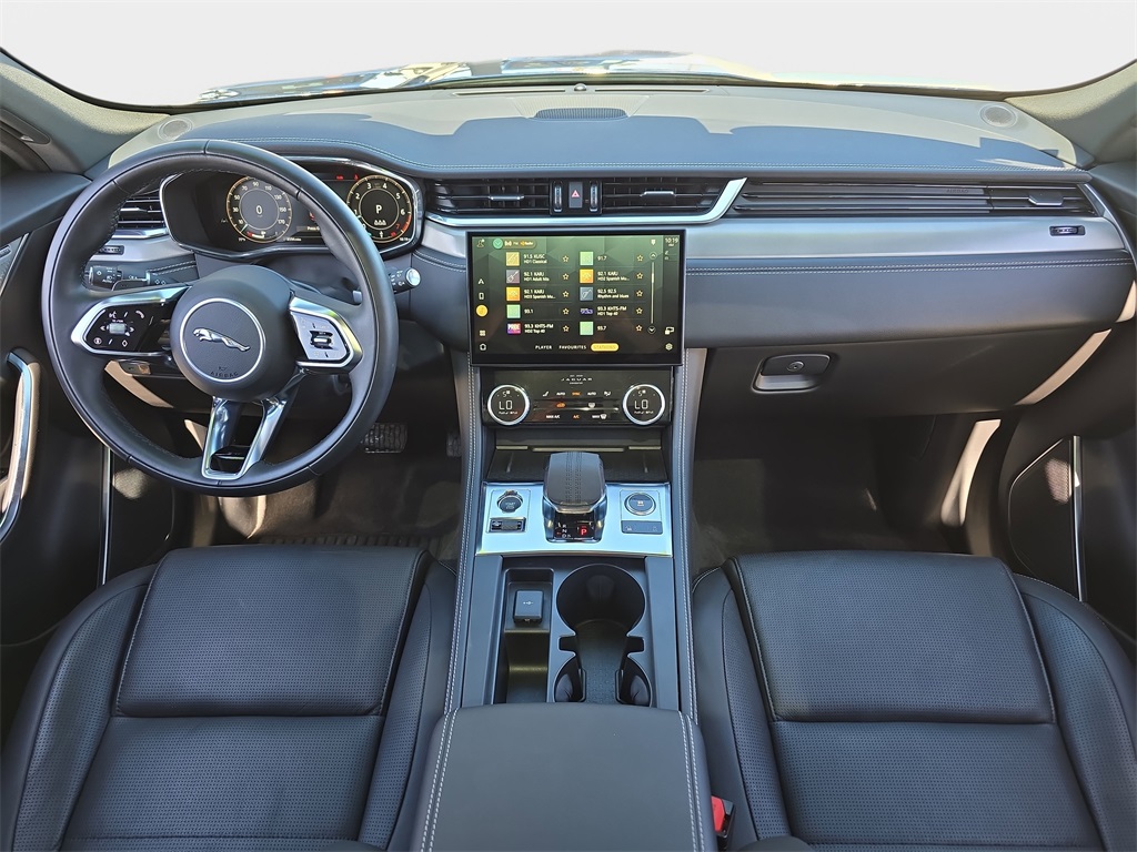 2025 Jaguar F-PACE P250 R-Dynamic S photo 8