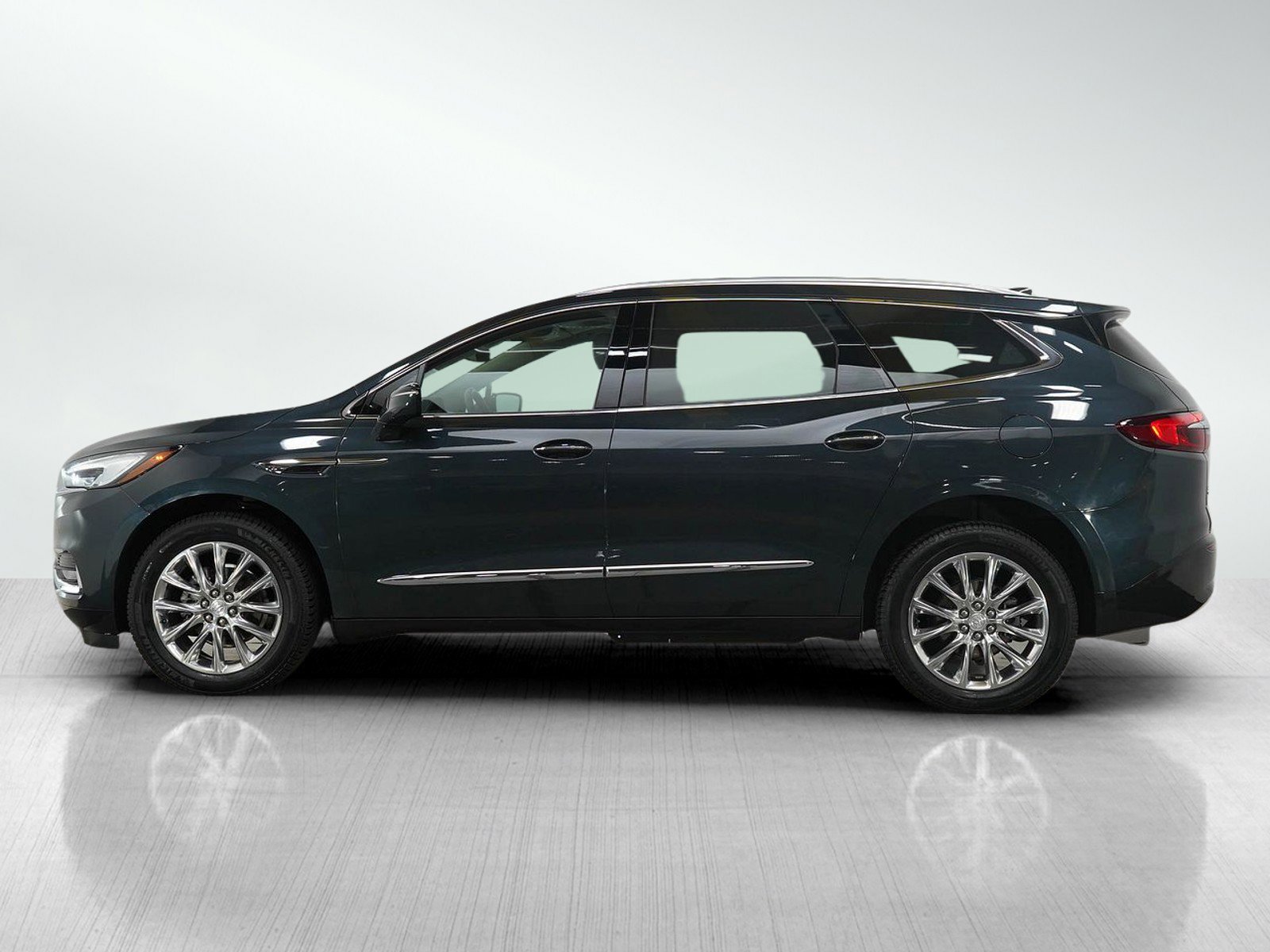Used 2021 Buick Enclave Premium with VIN 5GAEVBKW5MJ138770 for sale in Bloomington, Minnesota