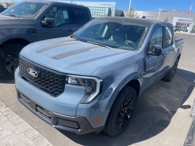 2025 Ford Maverick Lariat photo 2
