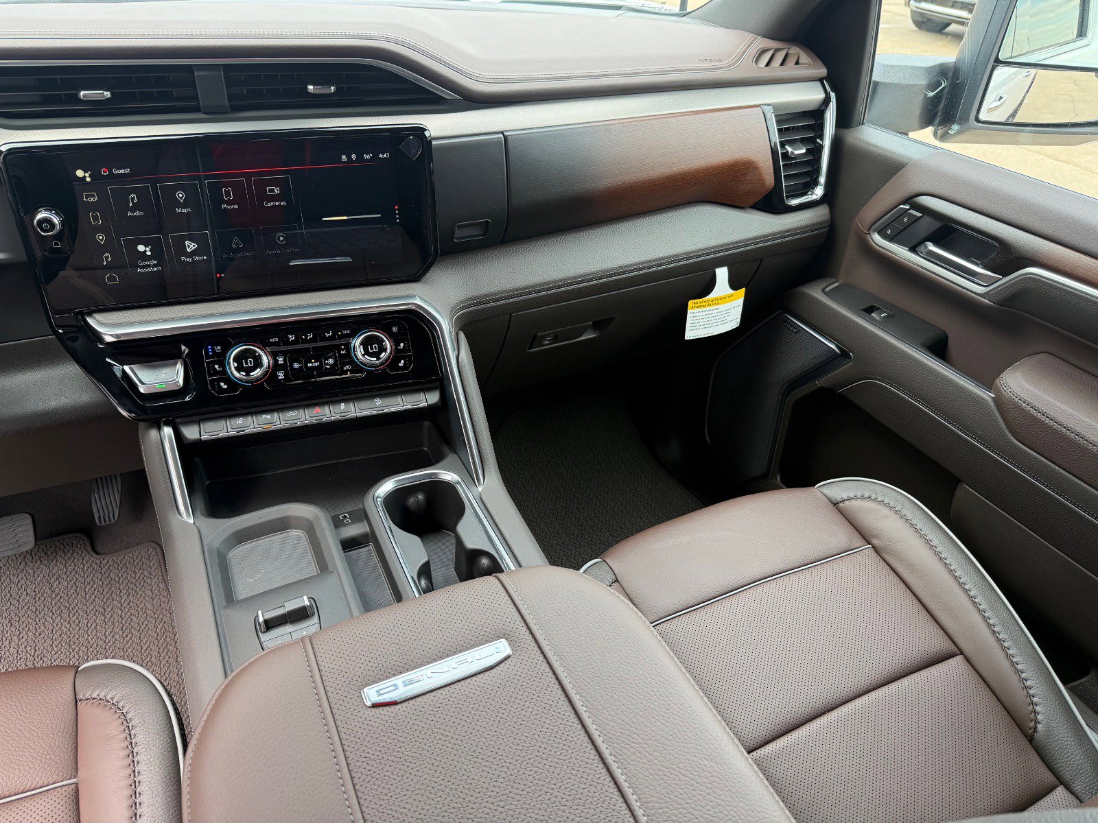 2026 Gmc Sierra 2500 HD Denali photo 13