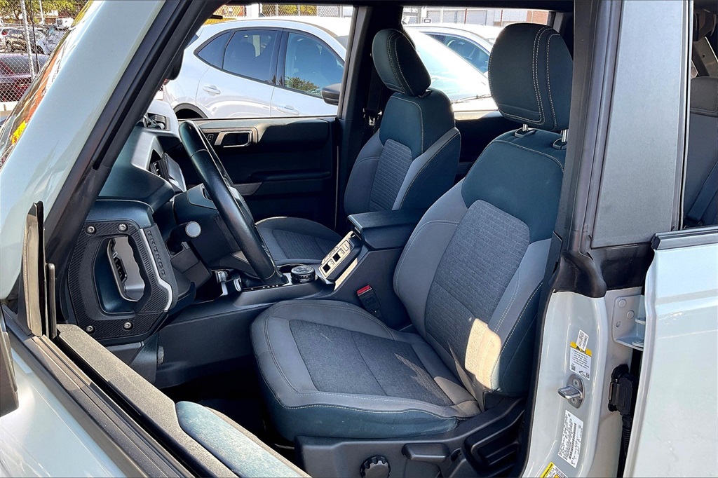 2021 Ford Bronco Outer Banks photo 22