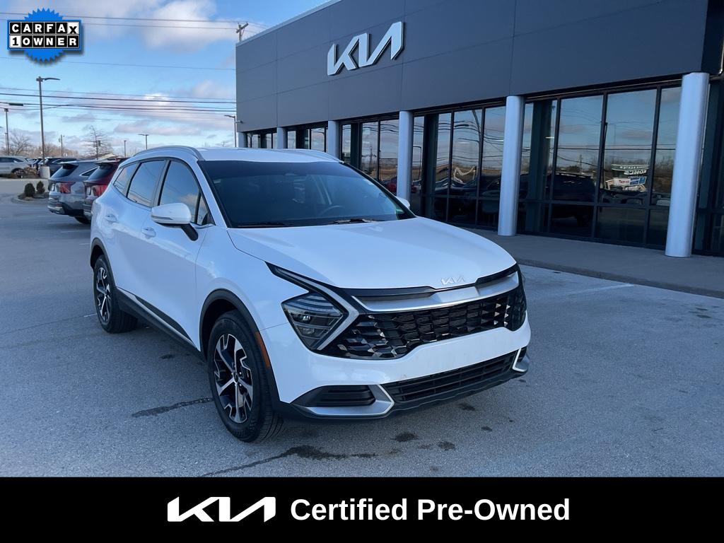 2024 Kia Sportage EX's photo