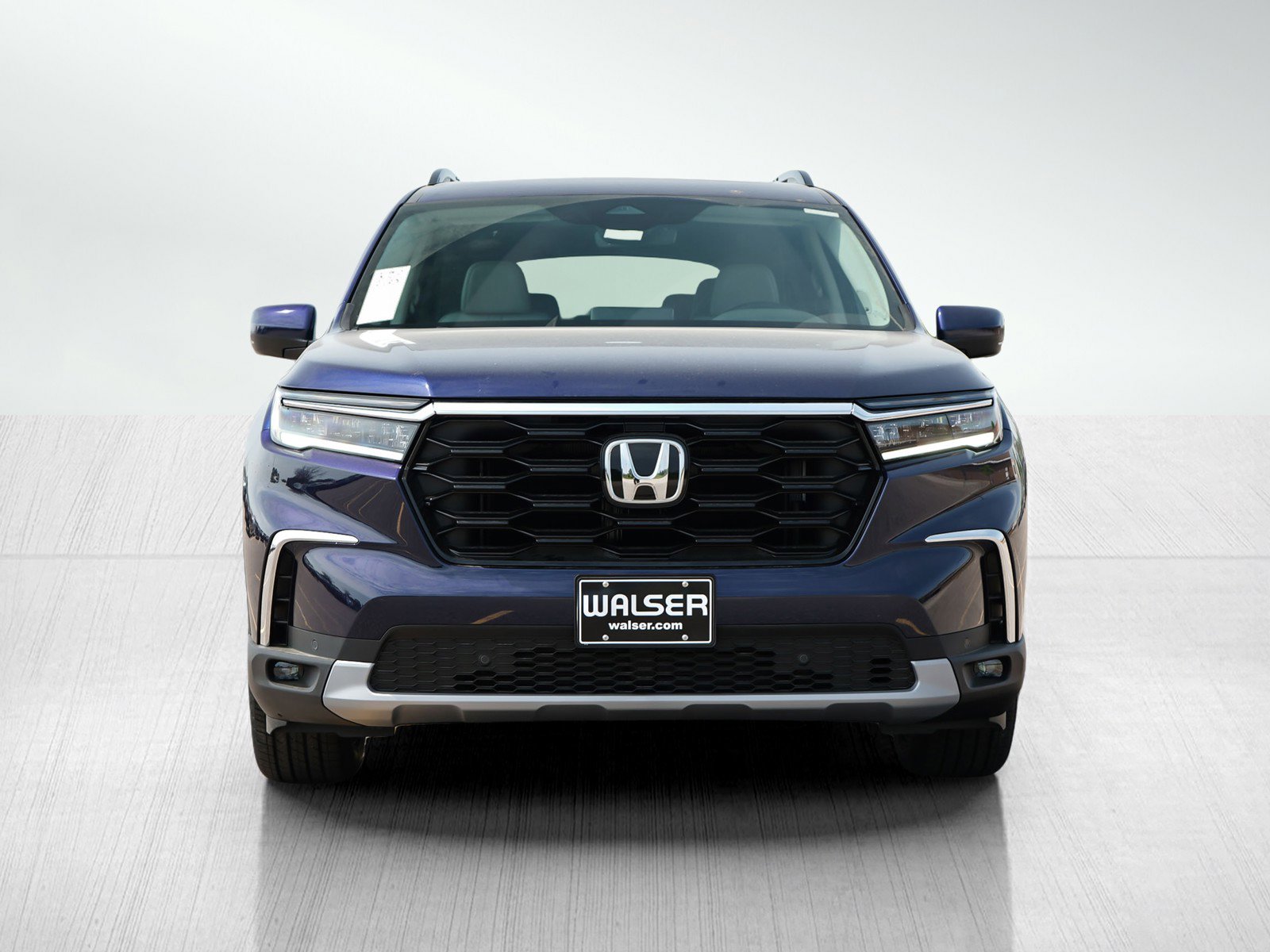 2025 Honda Pilot Touring photo 2