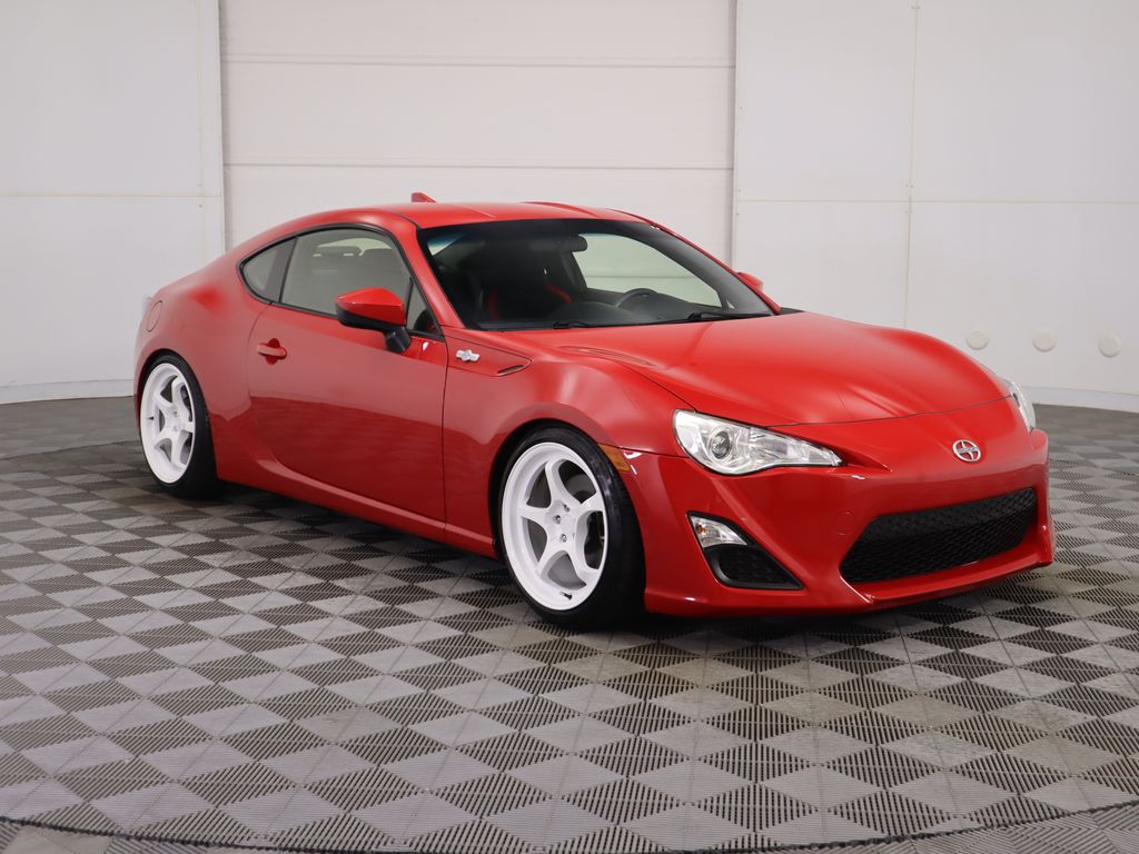 2016 Scion FR-S photo 3