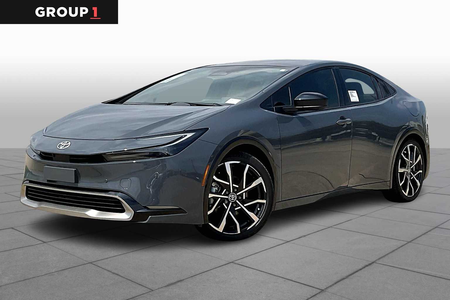 2026 Toyota Prius Plug-in Hybrid XSE Premium photo 2