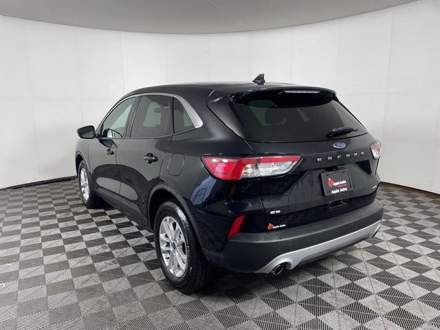 2022 Ford Escape SE photo 4