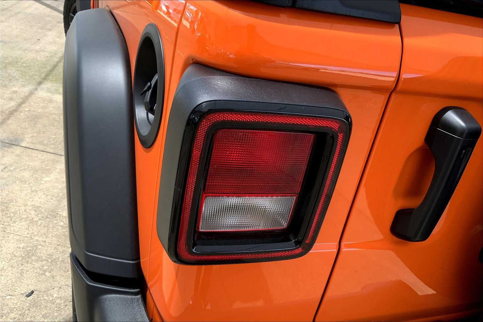 2025 Jeep Wrangler Sport S photo 14
