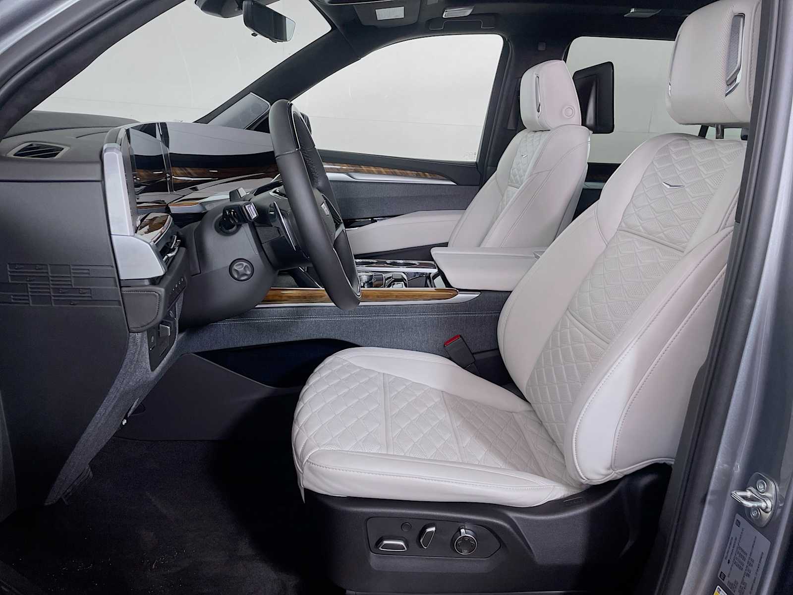 2025 Cadillac Escalade Sport Platinum photo 4
