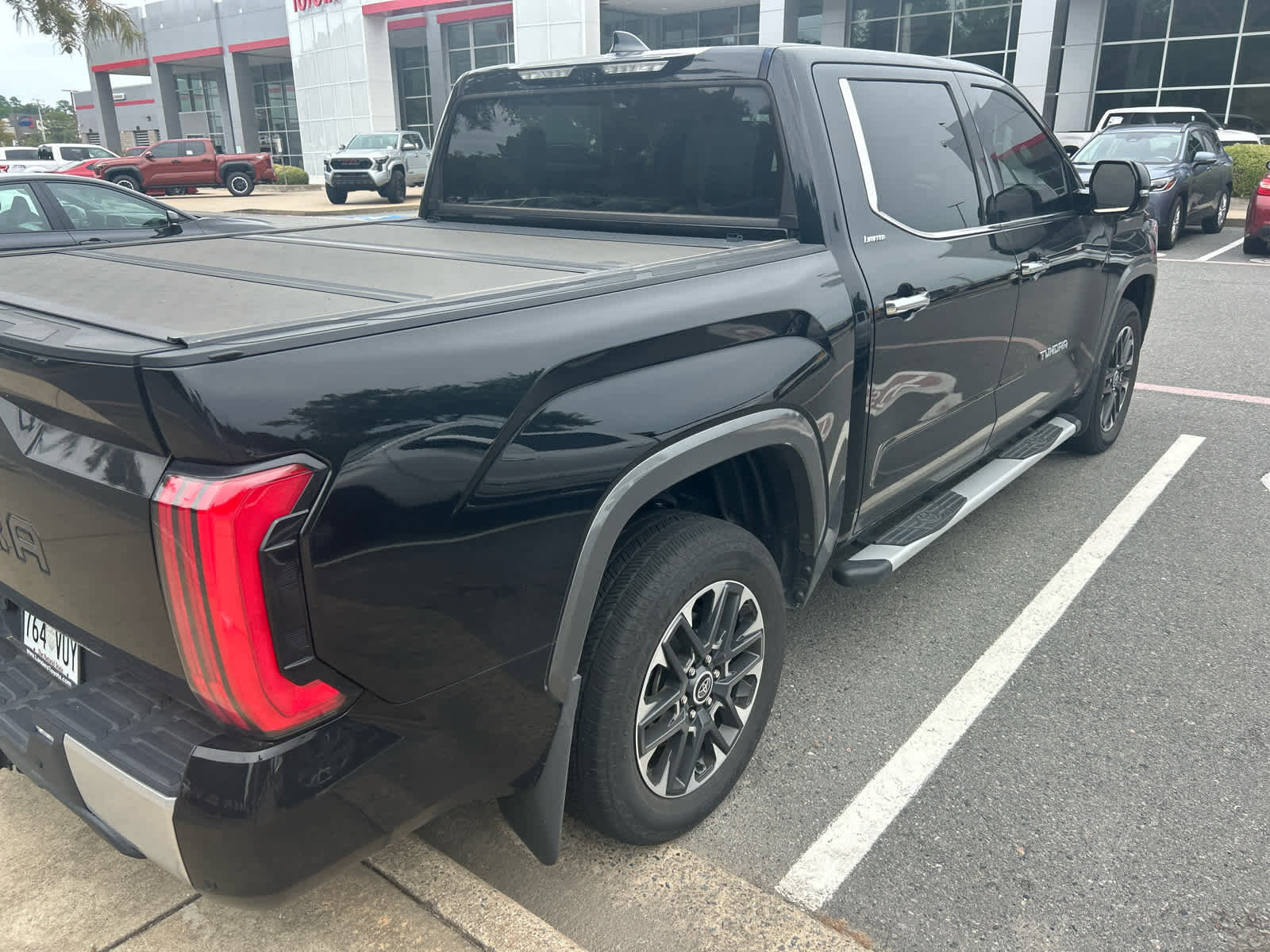 Used 2023 Toyota Tundra Limited with VIN 5TFJA5DB7PX085060 for sale in Little Rock