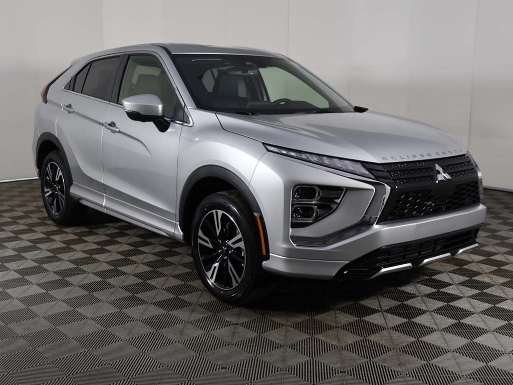 2025 Mitsubishi Eclipse Cross SEL photo 2
