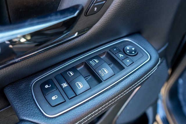 2024 Ram 1500 Sport photo 8