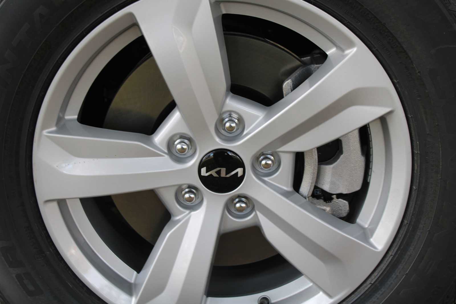 2026 Kia Sorento LX photo 15
