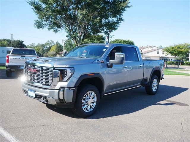2024 Gmc Sierra 3500 HD Denali photo 3