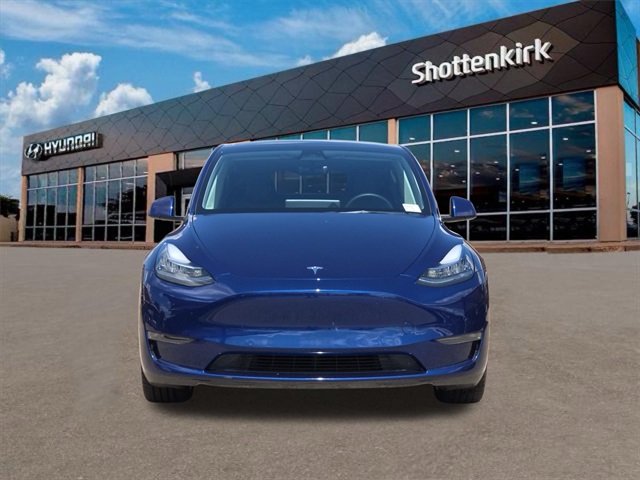 Used 2022 Tesla Model Y Long Range with VIN 7SAYGDEE6NA007151 for sale in Granbury, TX
